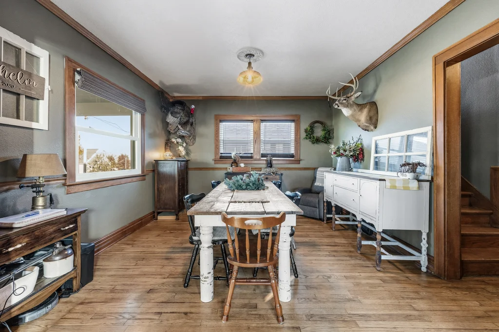 503_2nd_St_E (7 of 31)