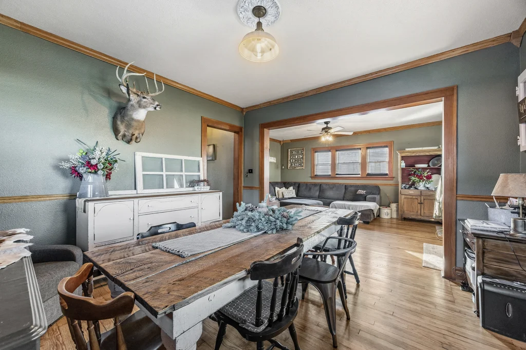 503_2nd_St_E (9 of 31)