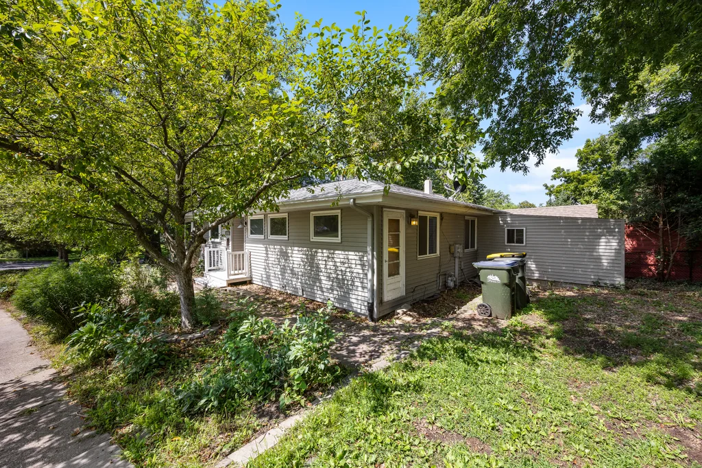 1825_Morningside_Dr-02