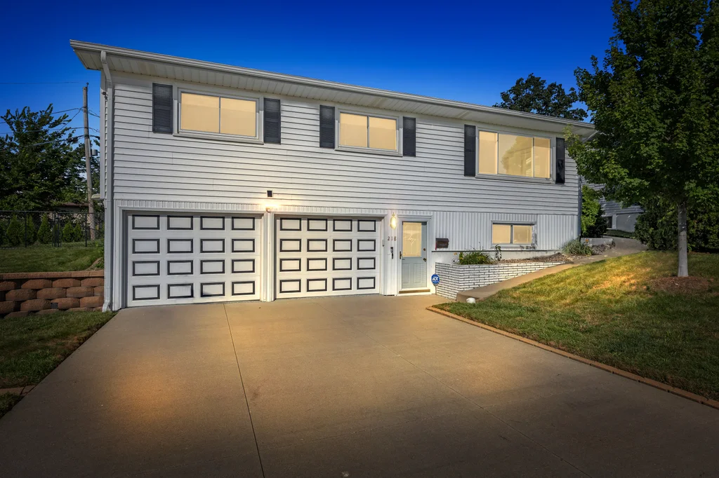 218_La_Salle_Dr_SW-01