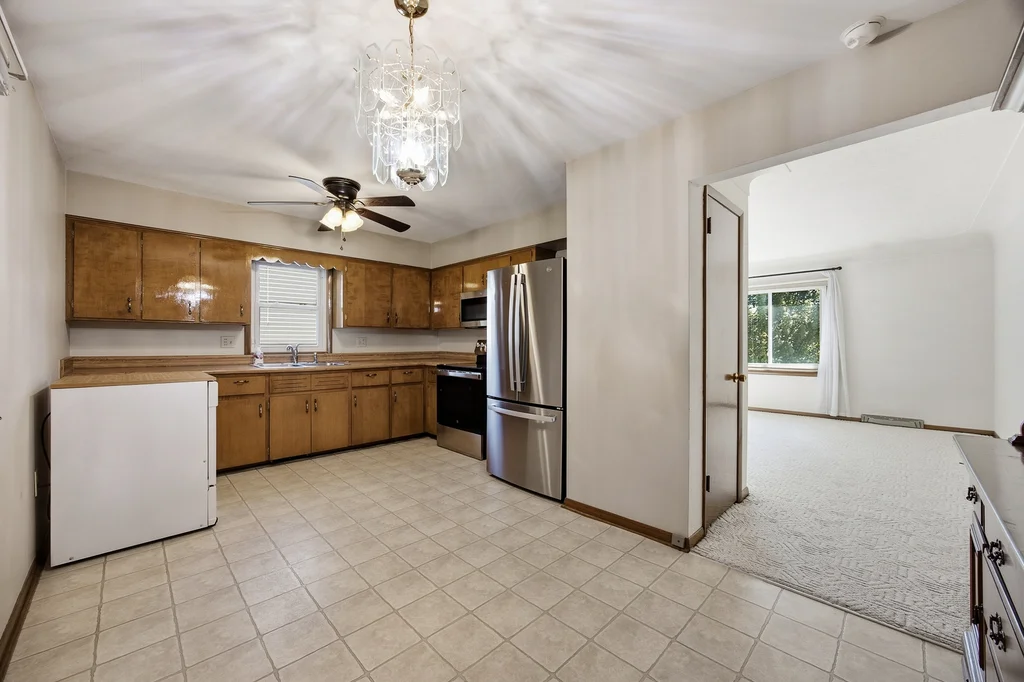 218_La_Salle_Dr_SW-08