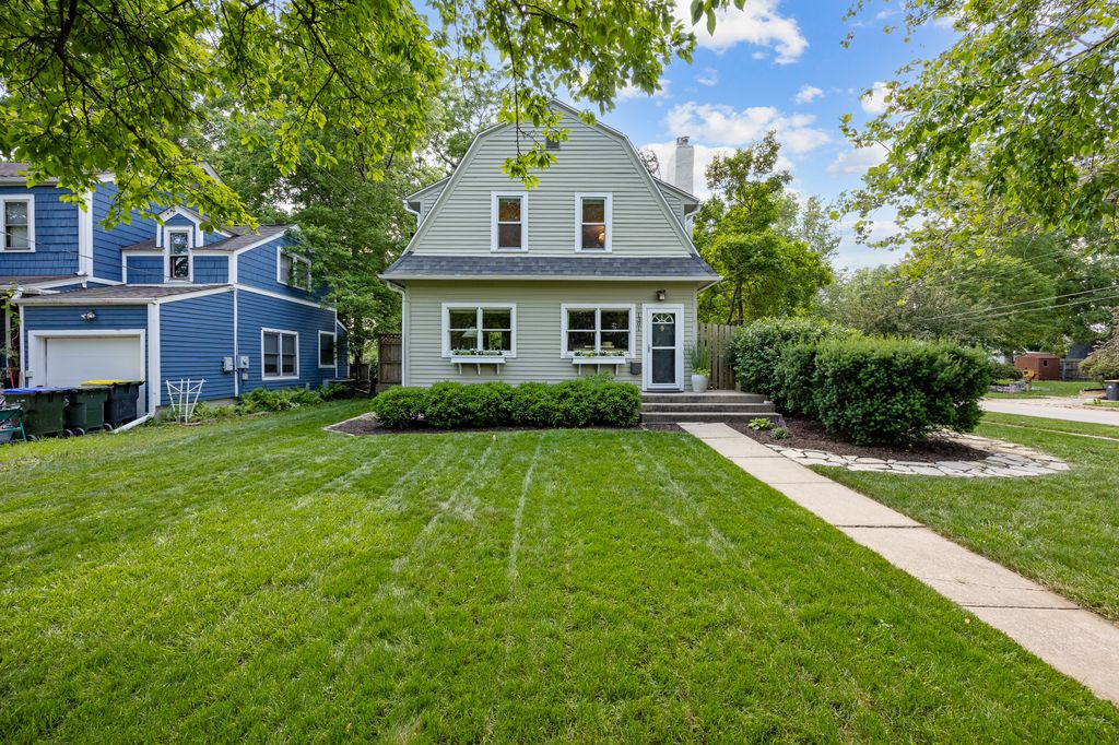 1301_Yewell_St (1 of 25)