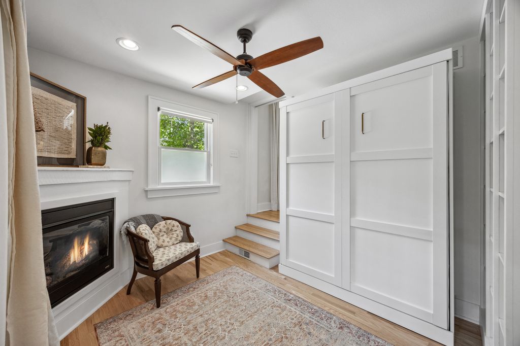 1301_Yewell_St (7 of 25)F