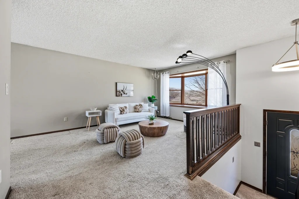 2248_Russell_Dr (5 of 32)