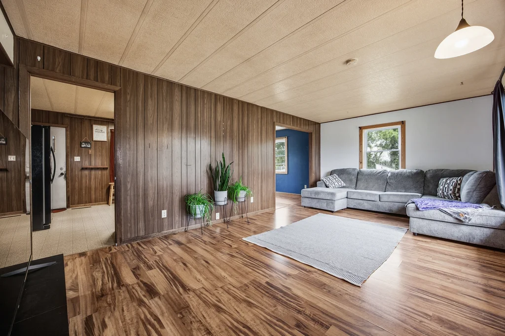 14262_270th_Ave-04
