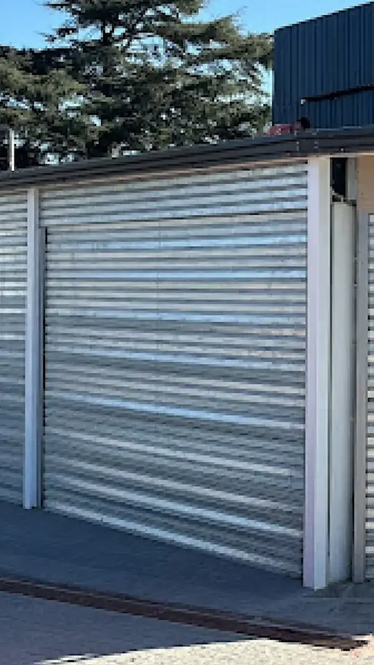 Cortina metálica Infinito 5