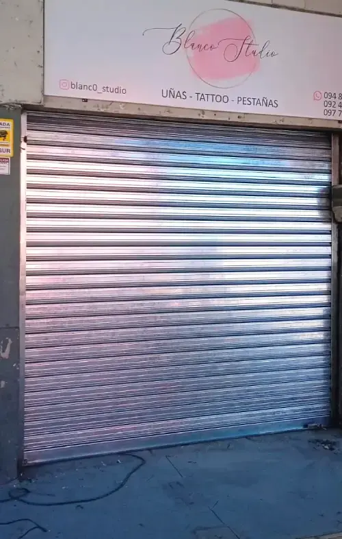 Cortina metálica Infinito 18