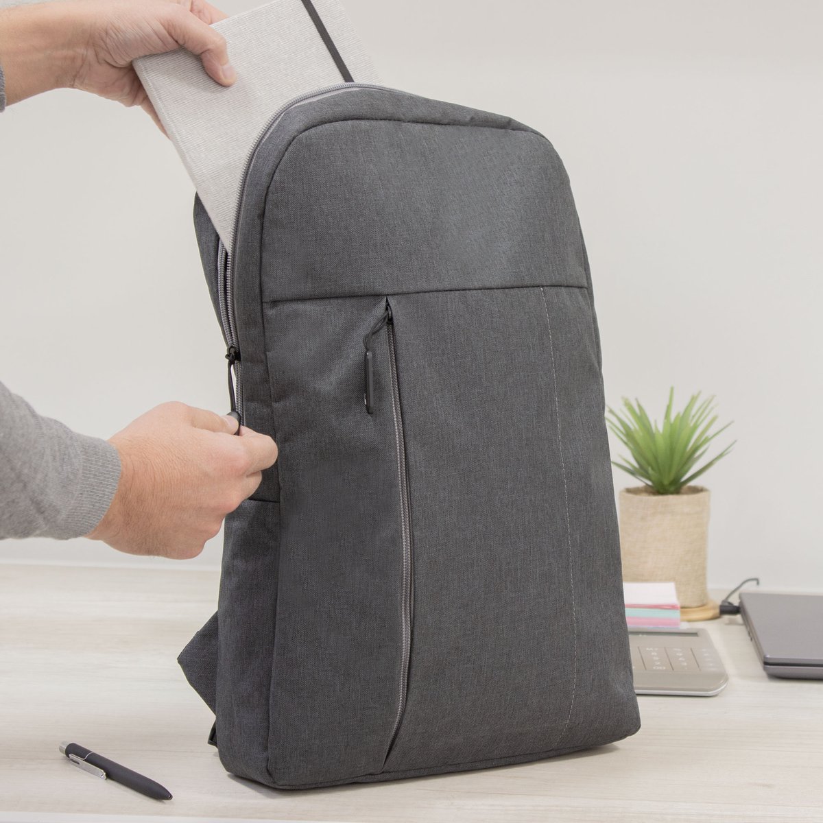MOCHILA "CITY" — vista 18 · GF Group