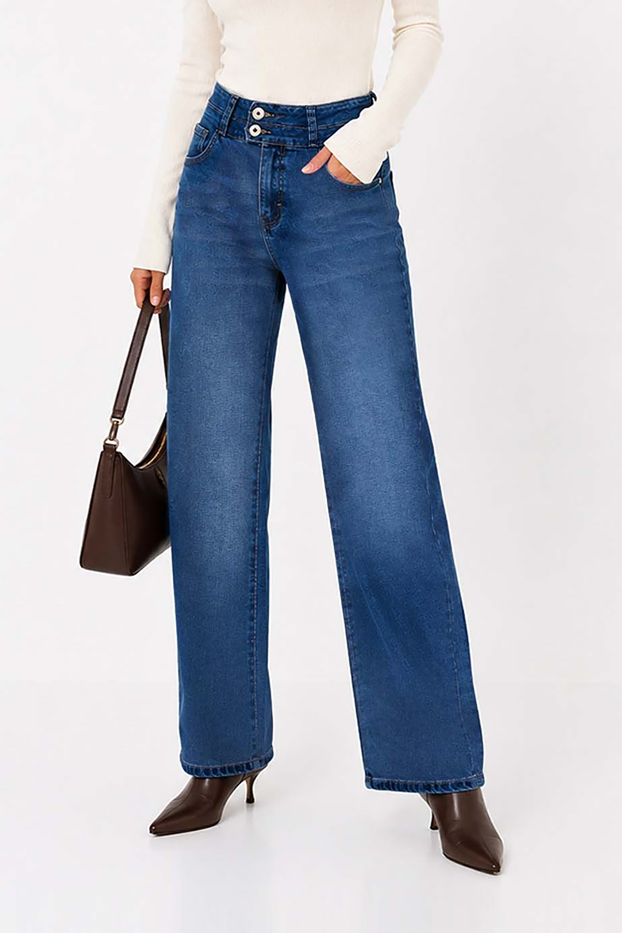 Jean Straight Beatriz