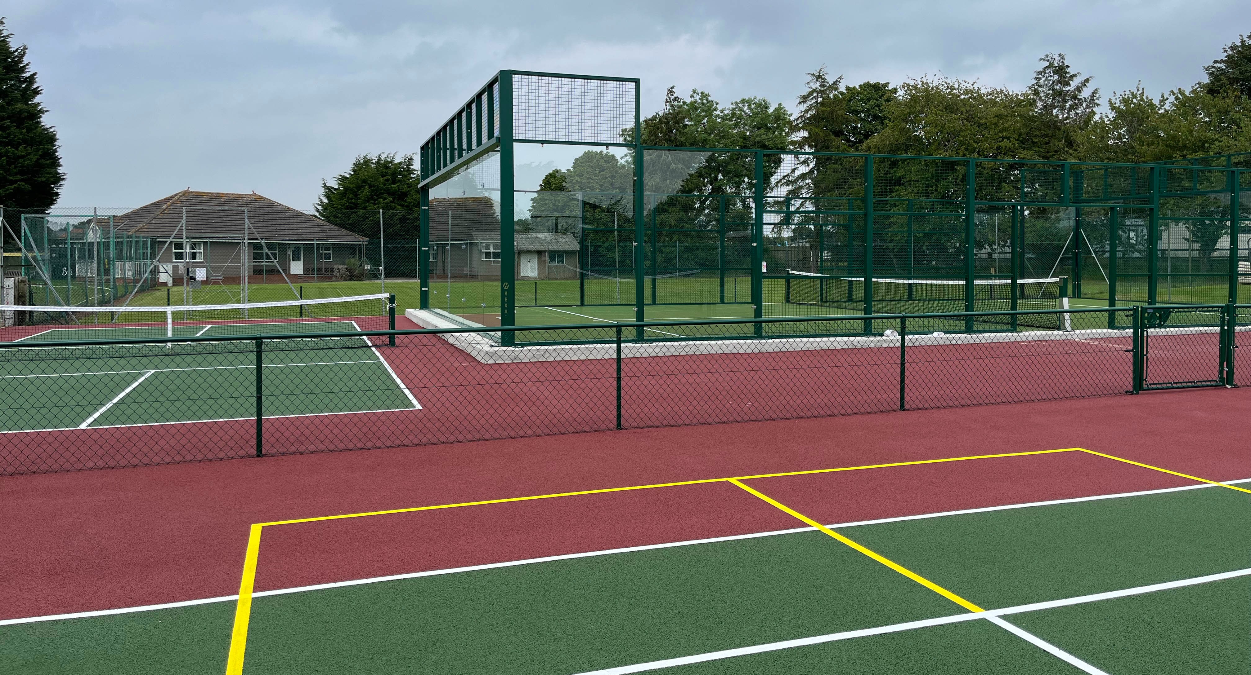 Brandesburton Rackets Club  logo