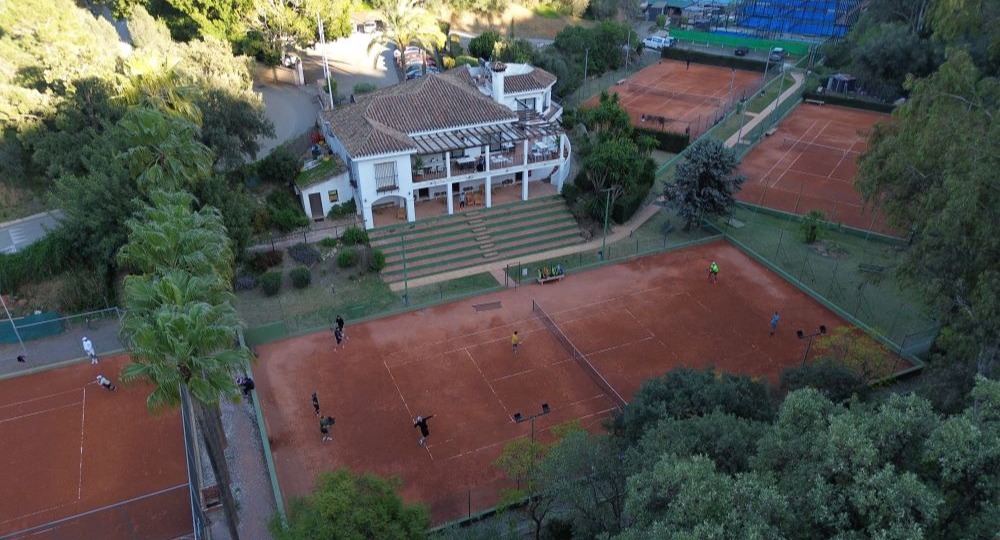 Club De Tenis Y Padel Estepona logo