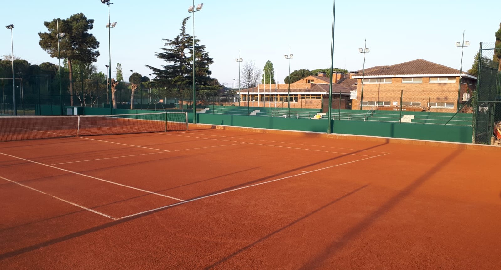 CLUB TENIS MOLLET logo