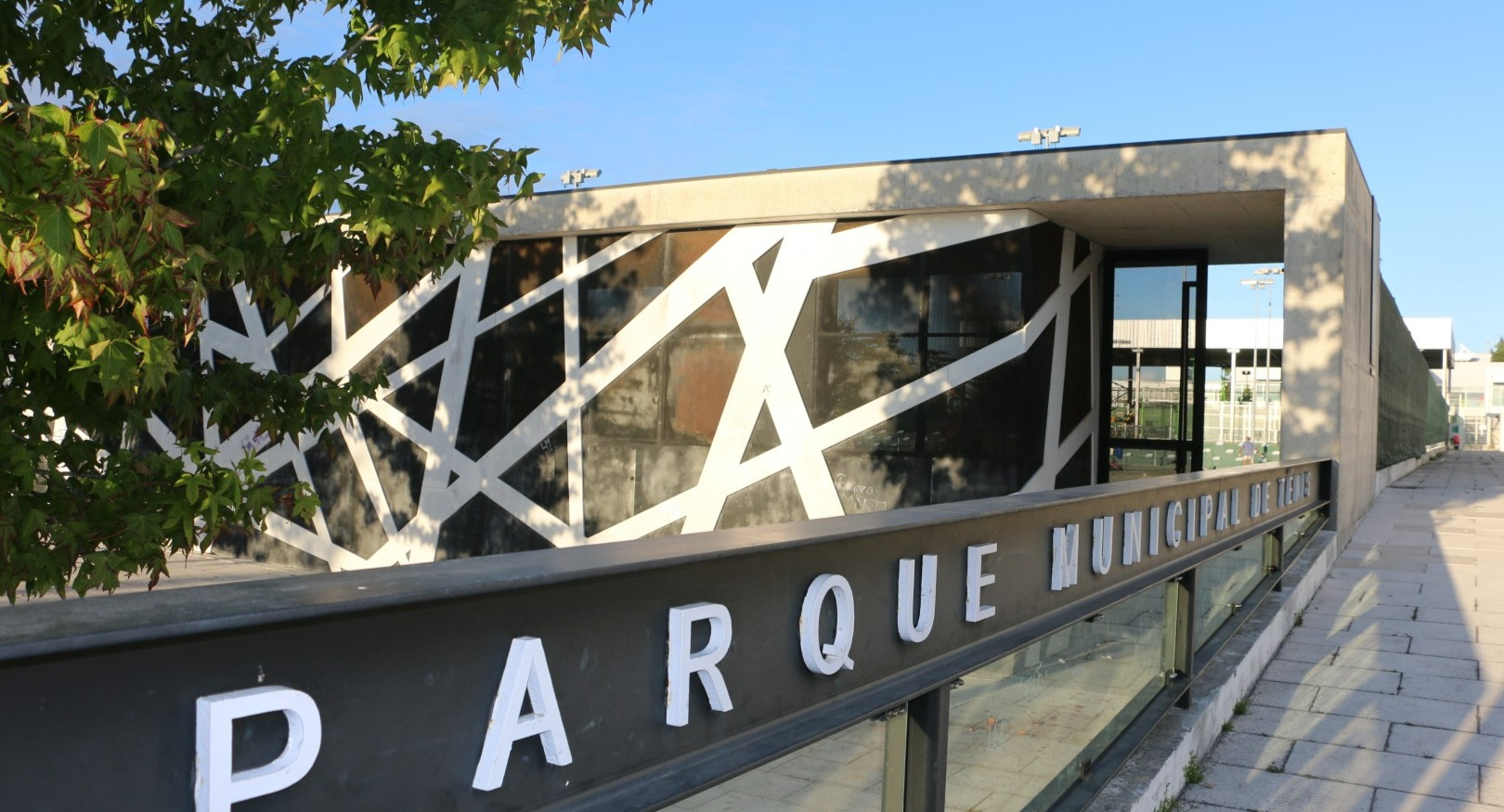Clube Escola de Ténis de Cantanhede logo
