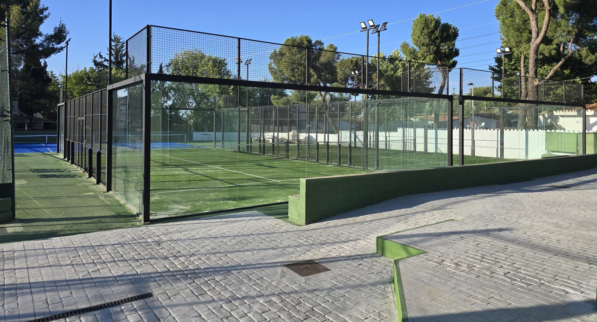 Escuela de Tenis y Pádel Somosaguas logo