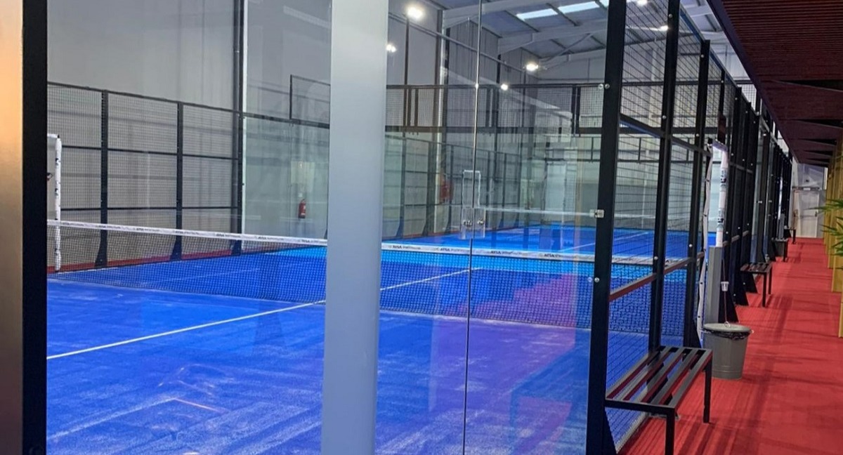 FOURLUX PADEL CENTER - Sobrosa logo