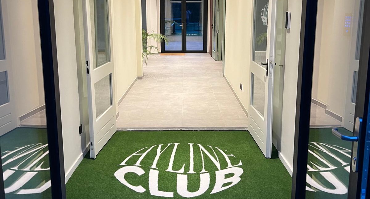 Hyline Club logo