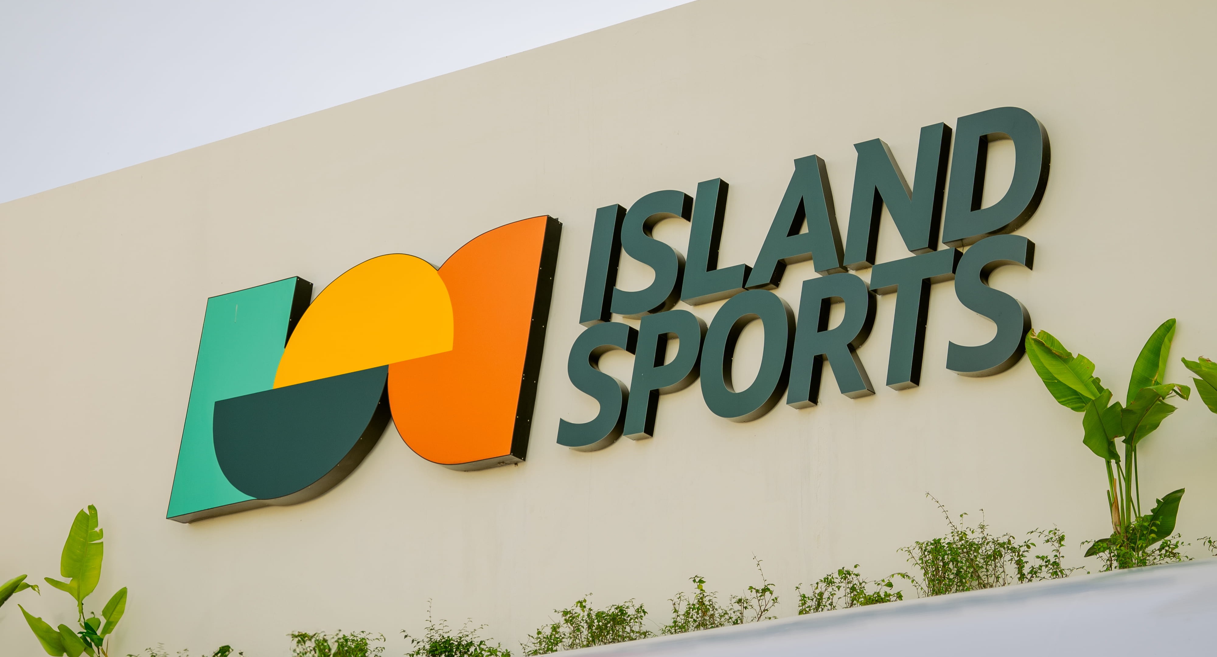 Island Sports Canggu logo