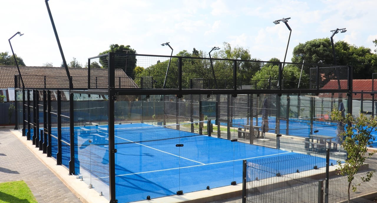 Jeany's Padel & Coffee logo