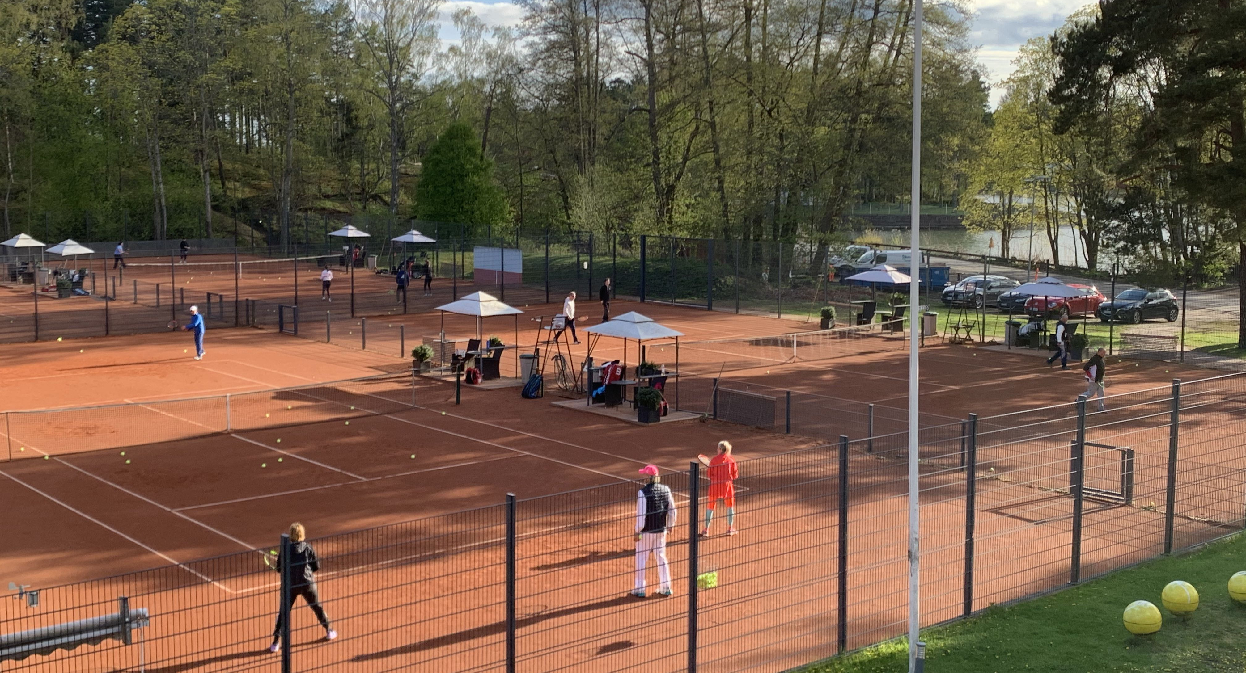 Kalastajatorpan Tennisklubi logo