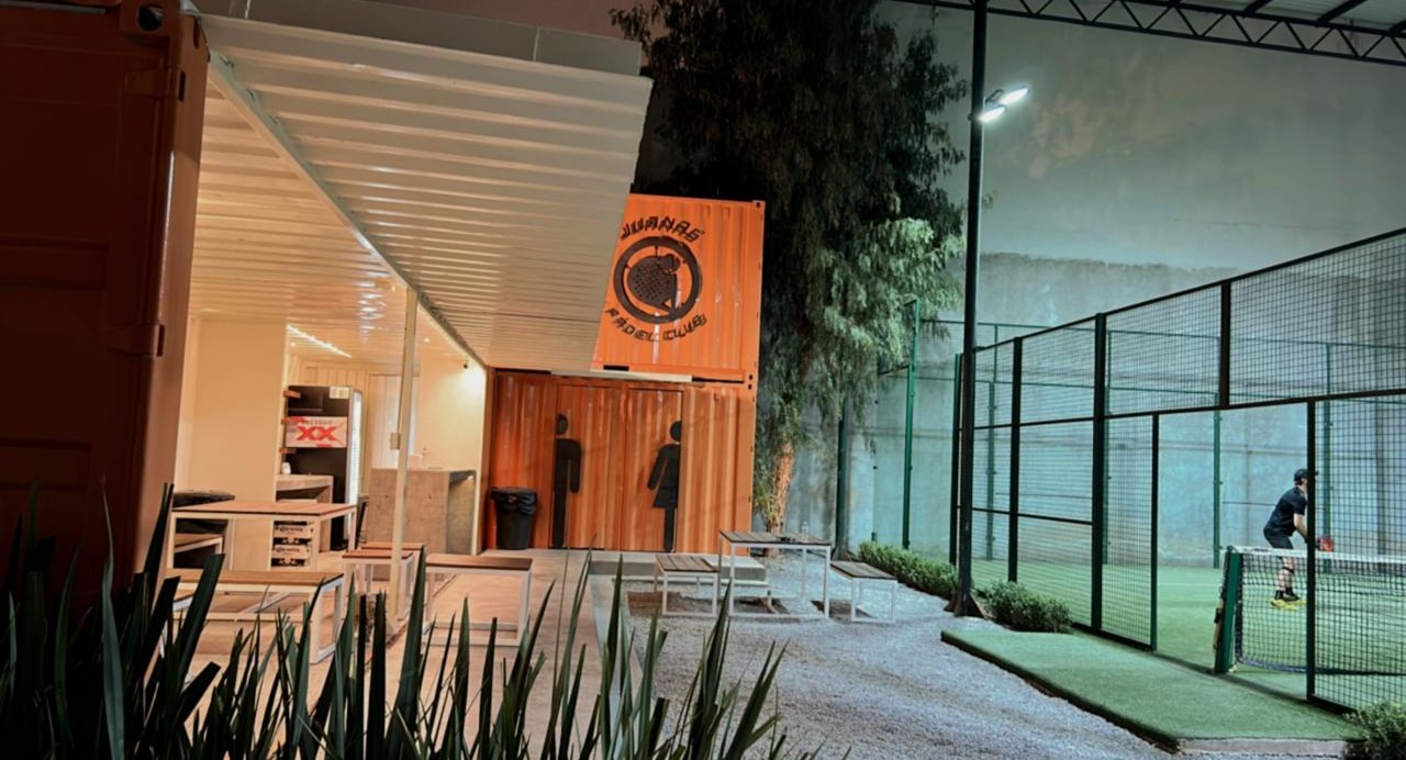 Las Juanas Padel. logo