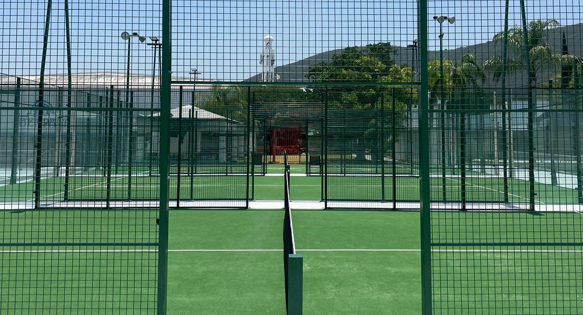 Padel Cuatro (Palestino)