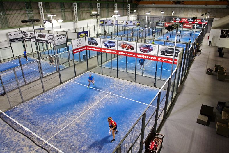 Padel Indoor Center logo