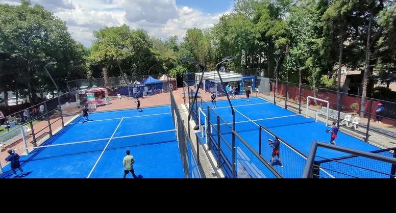 Padel plug