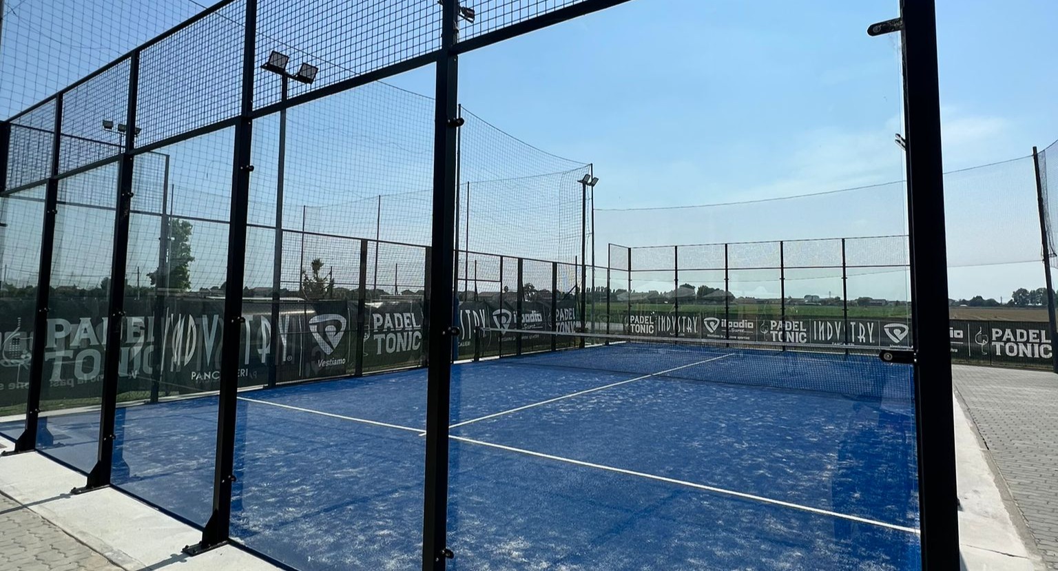 Padel Tonic logo