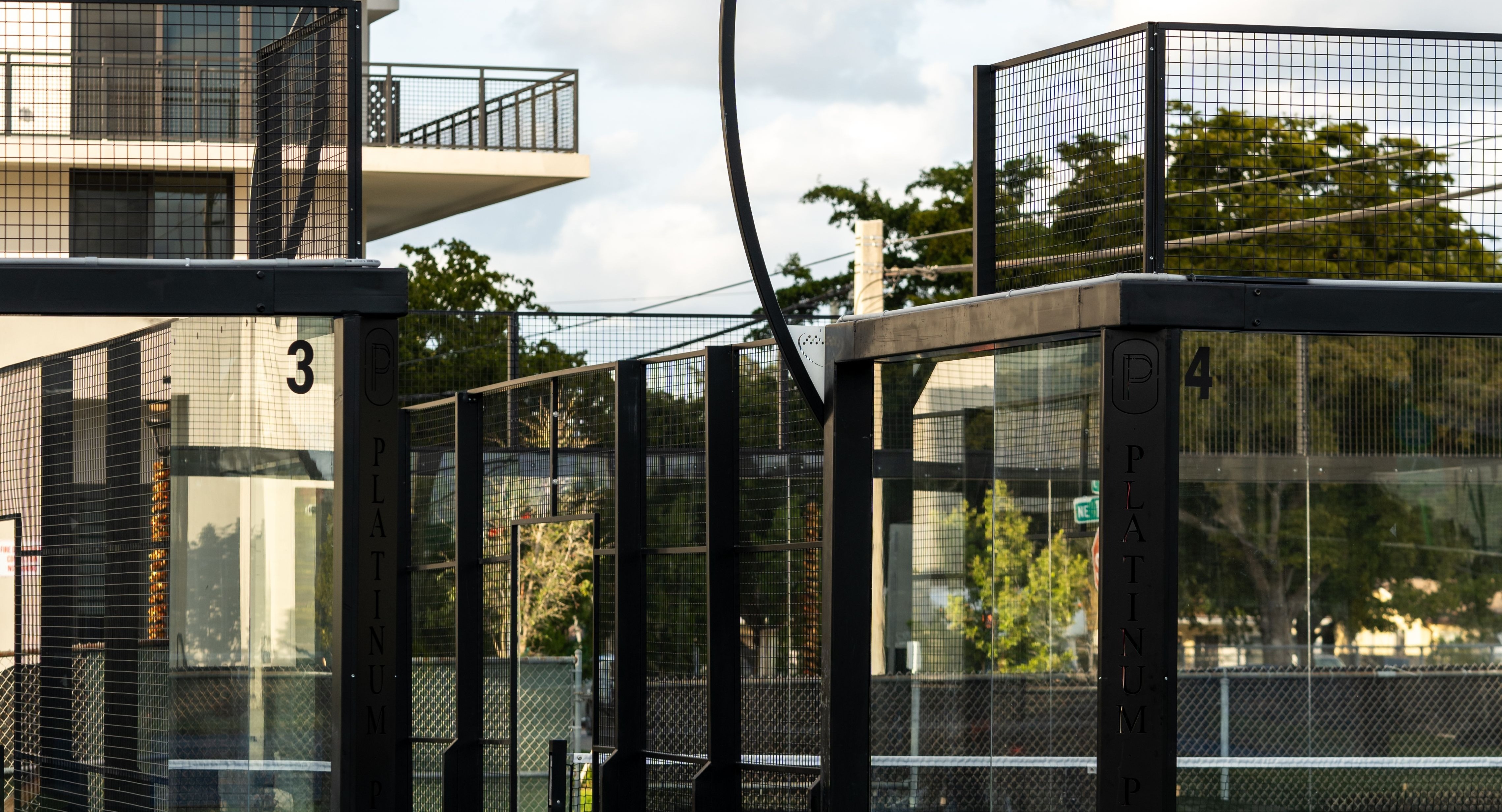 Platinum Padel logo