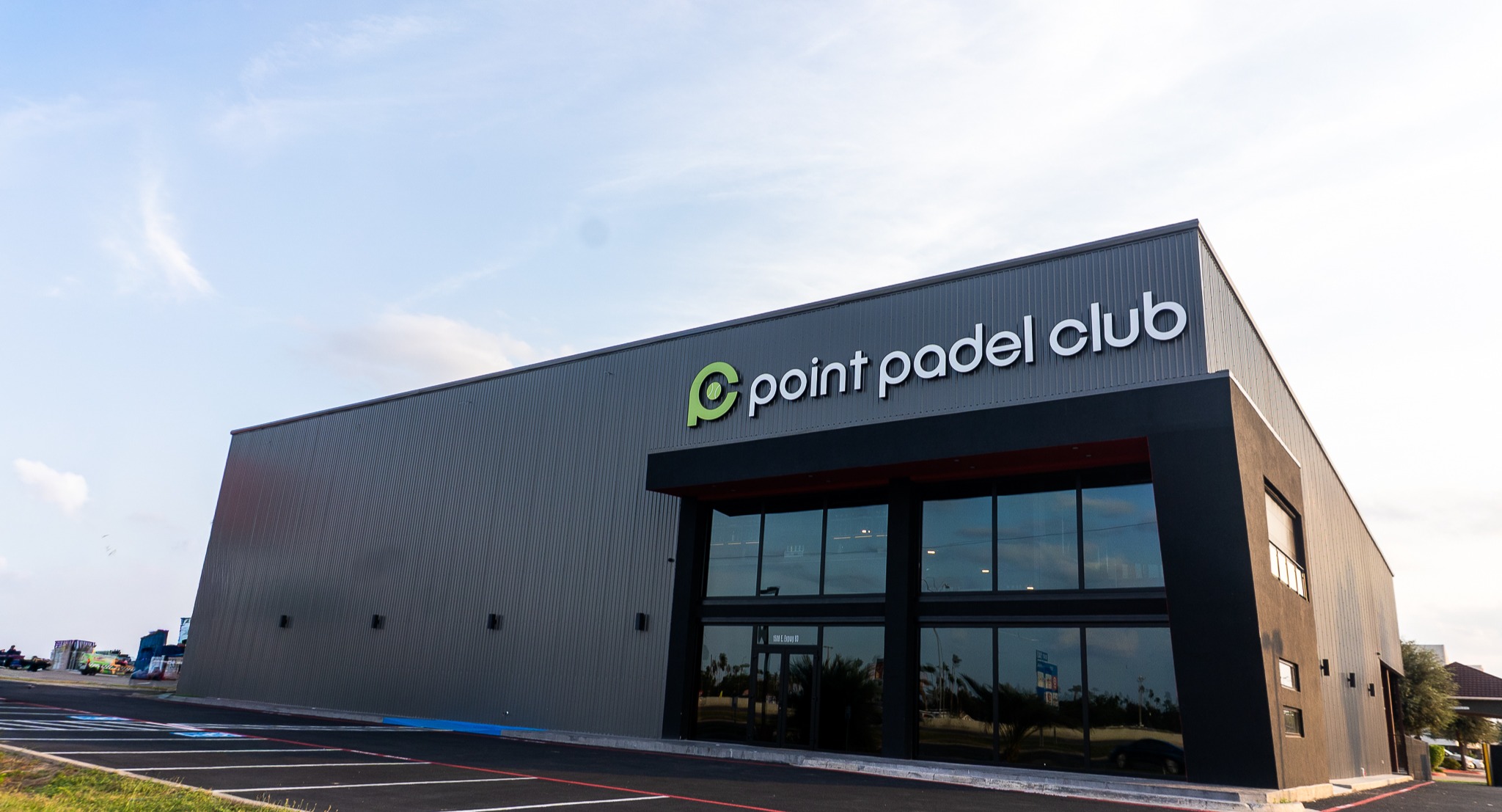 Point Padel Club logo