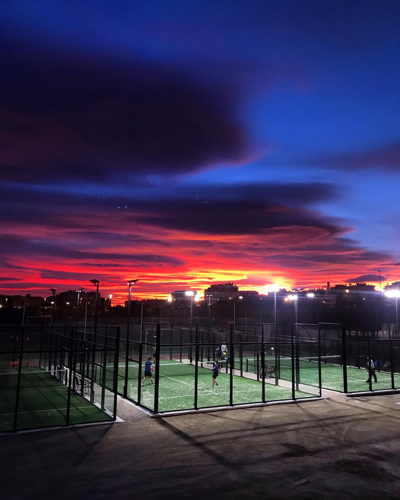 Red Padel logo