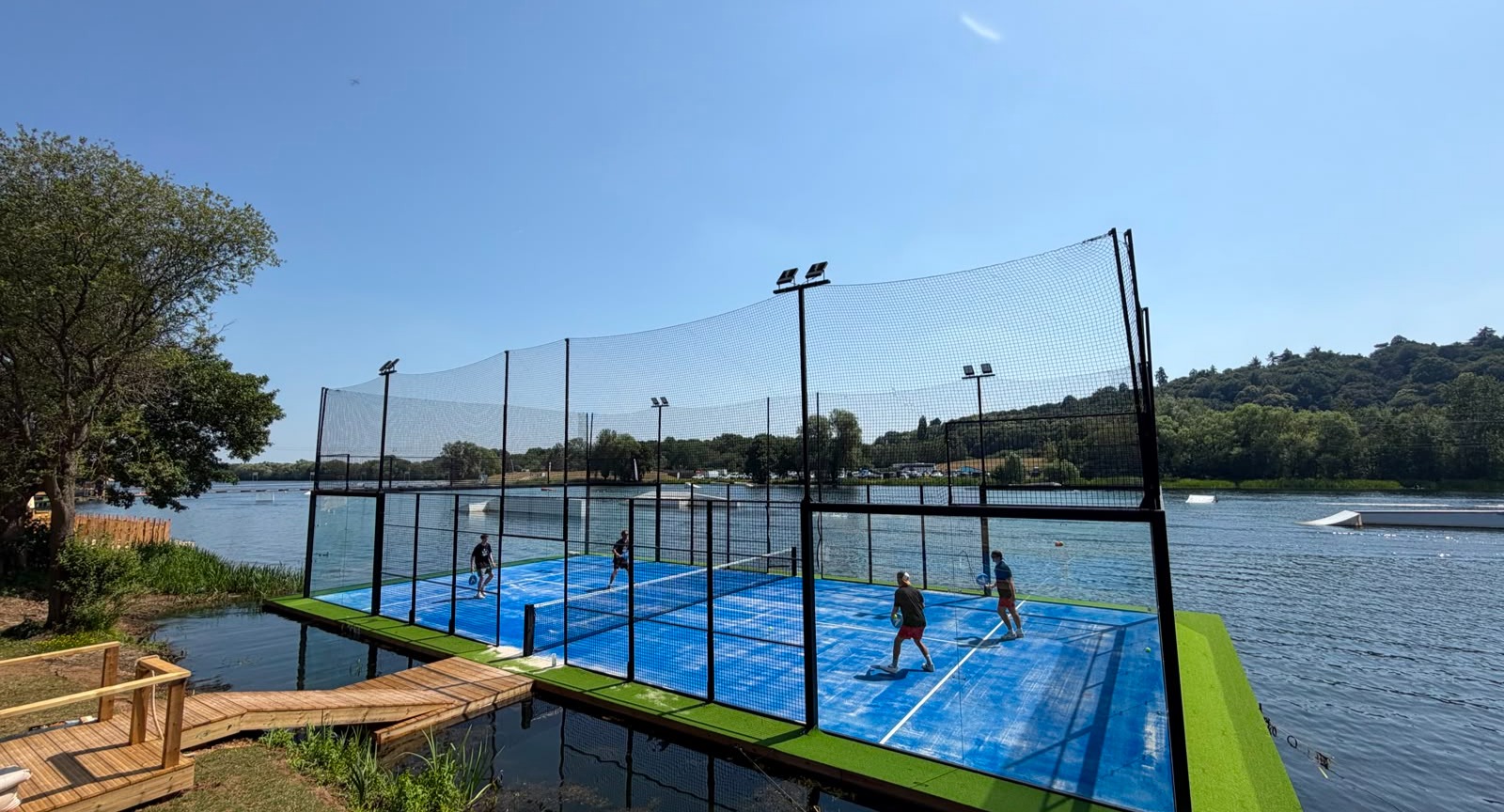 Thorpe Lakes Floating Padel logo