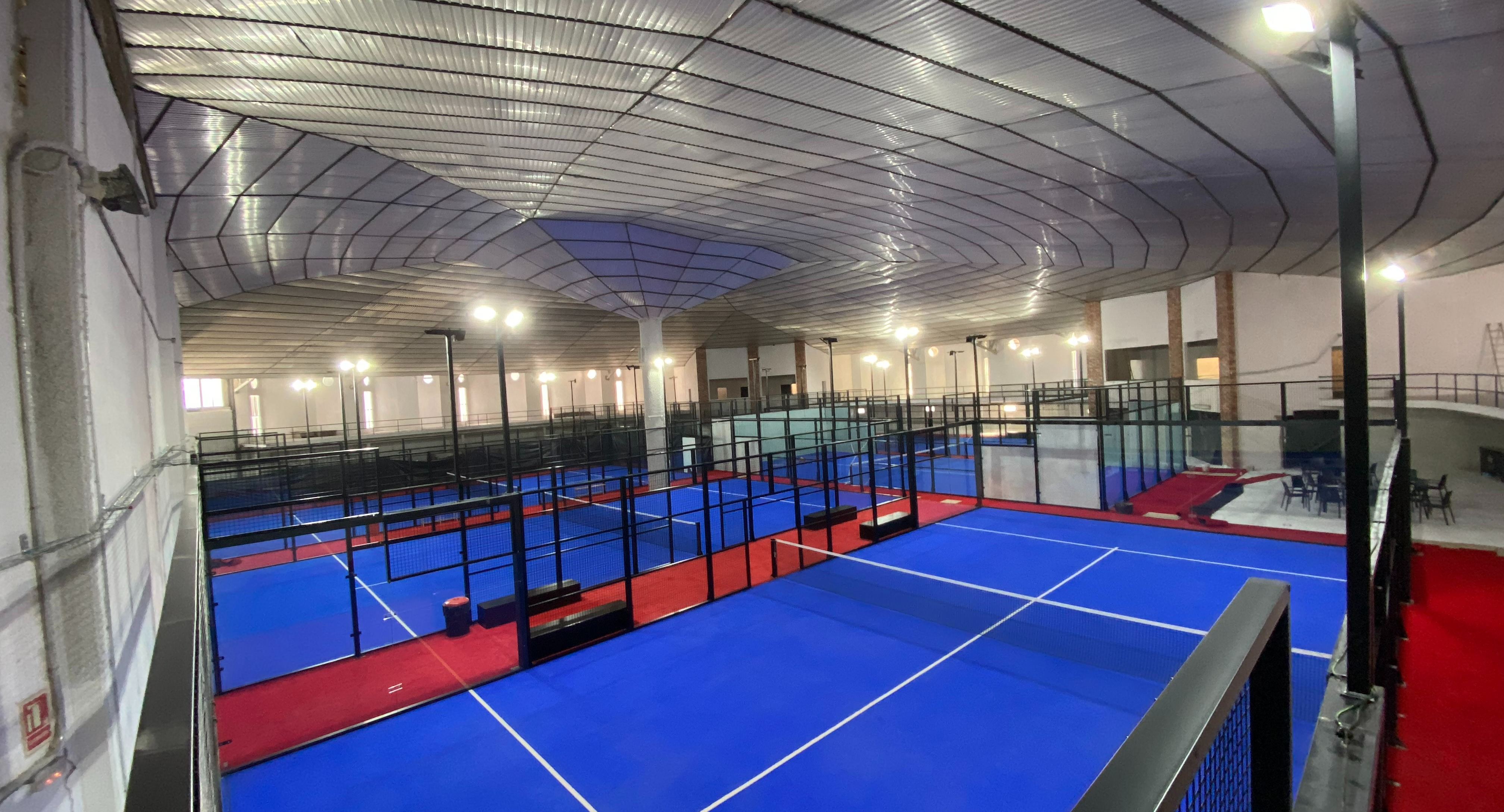 Universal Ontinyent Sport Padel Club 
