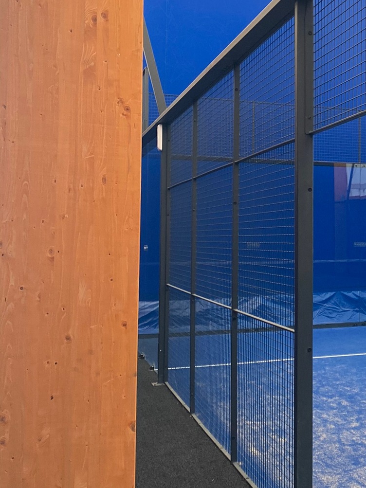 ‘BOMBONERA’  LIROS  Padel. Court