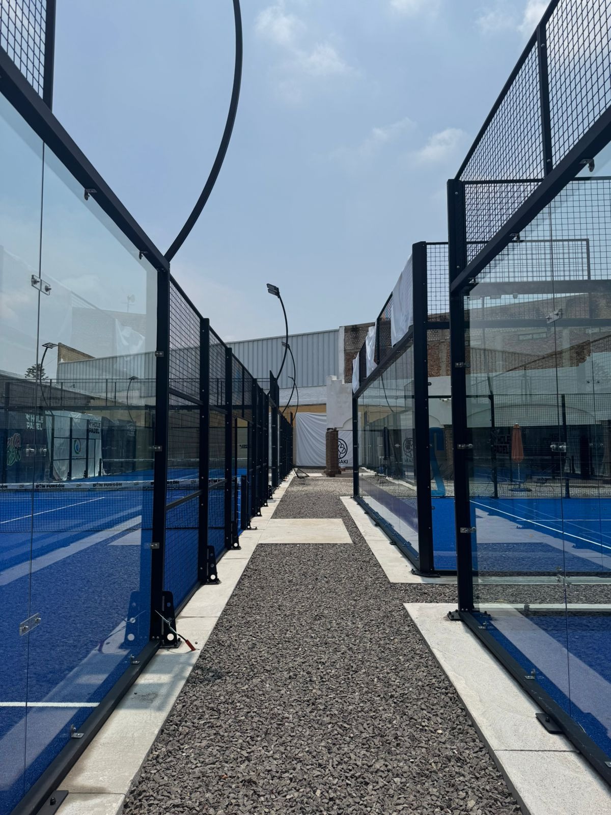 HOLE PADEL