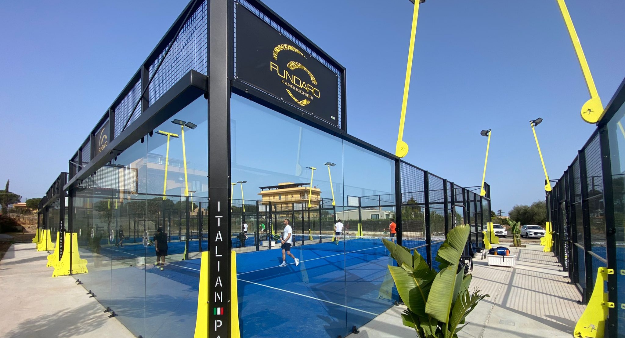 R2 Sport Club
