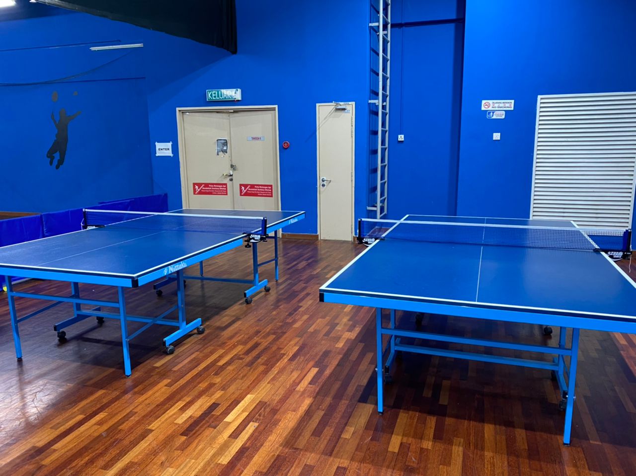 OUG Shuttle Bug Sports Center - Photo 6