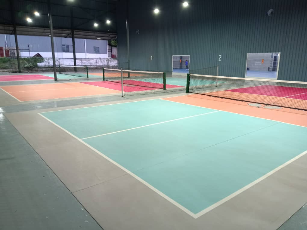 White Fairy Badminton Court - Photo 2