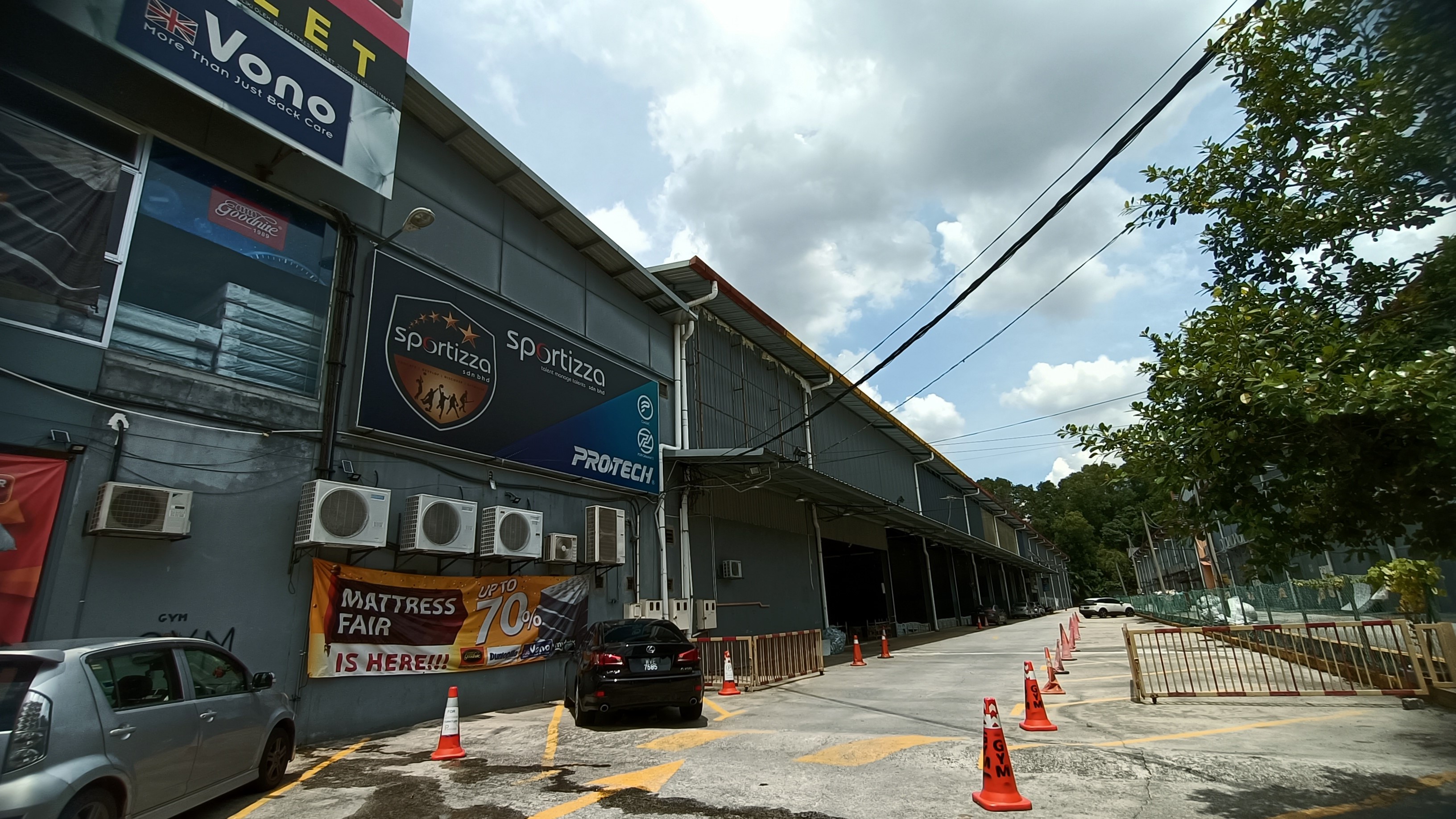 Sportizza Badminton - Home of Sports Balakong - Photo 10