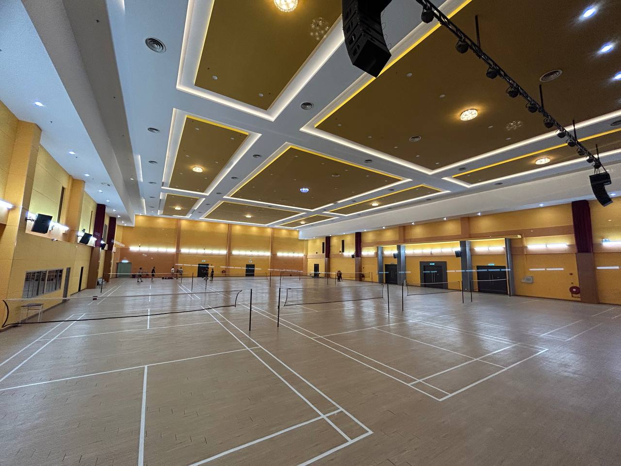 Thomas Cupper Badminton Club - Photo 7
