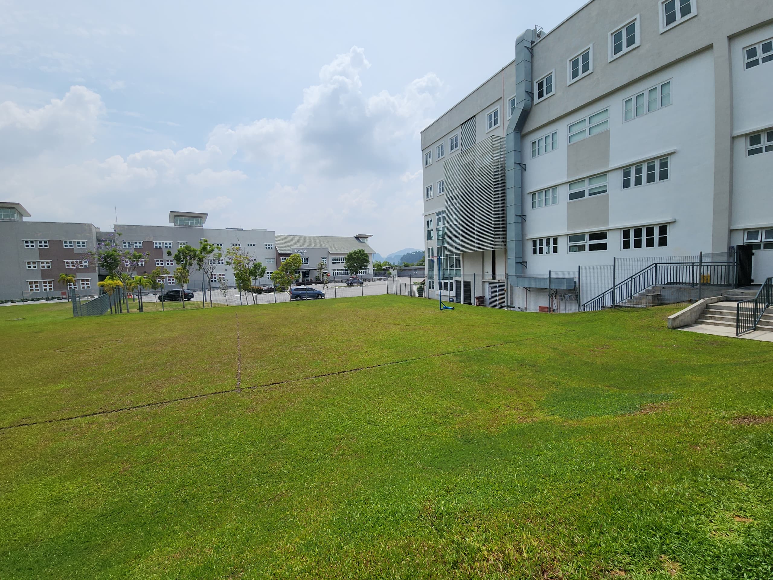 Seri Botani International School Sports Centre - Photo 6