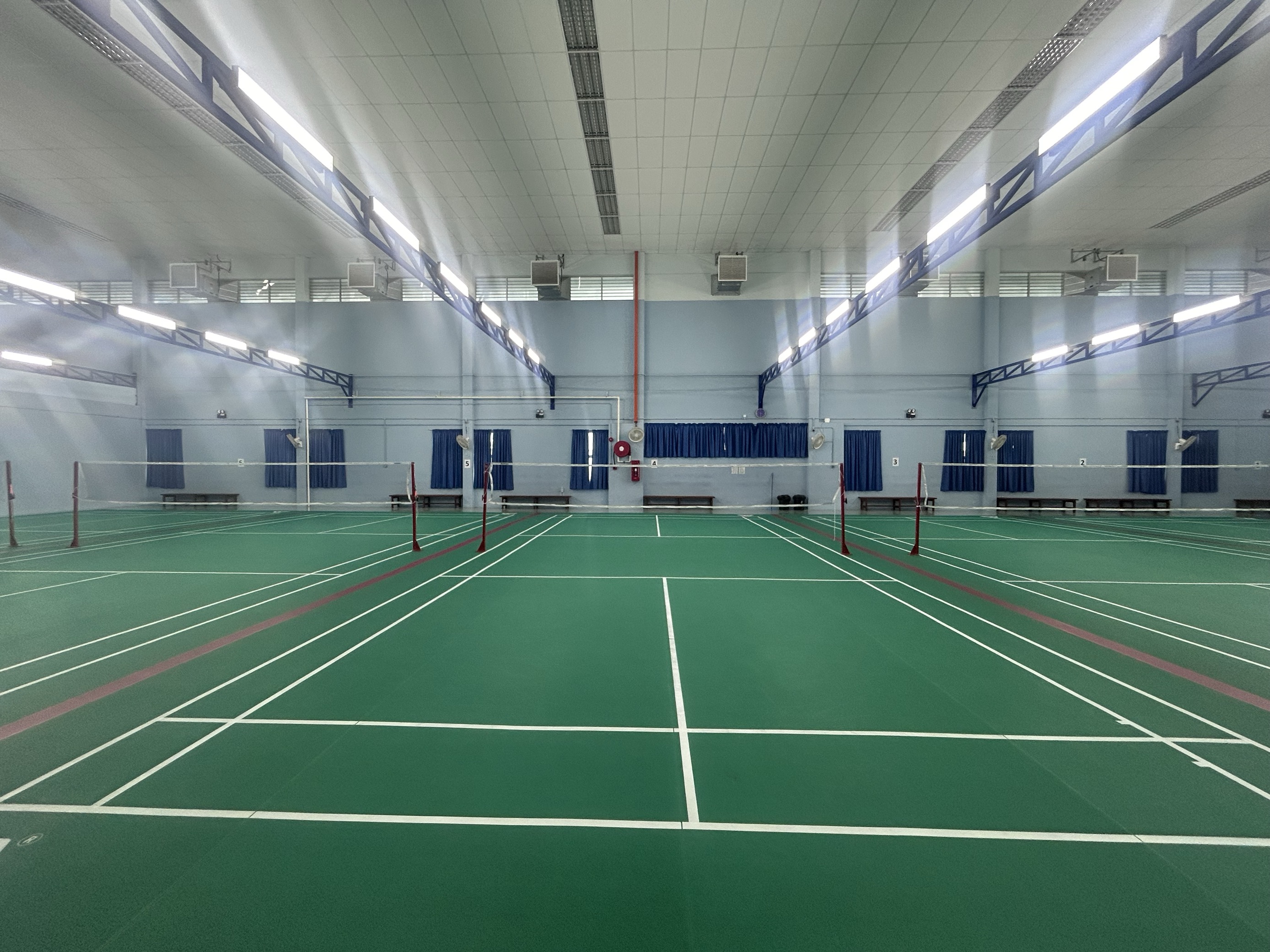 Bayan Lepas Badminton Arena (Dewan Lengkok Kelicap) - Photo 1