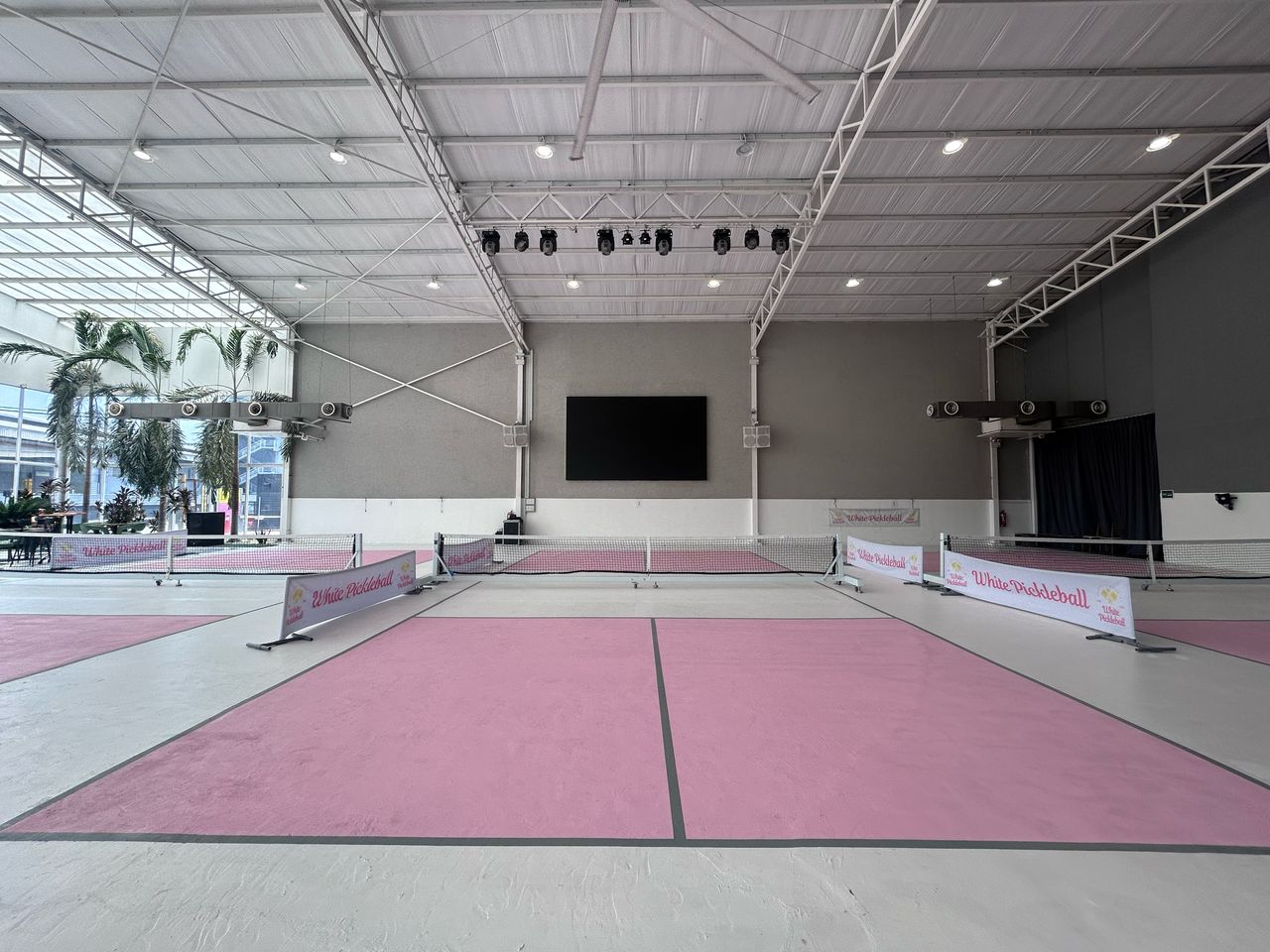 White Pickleball Sports Centre - Photo 3