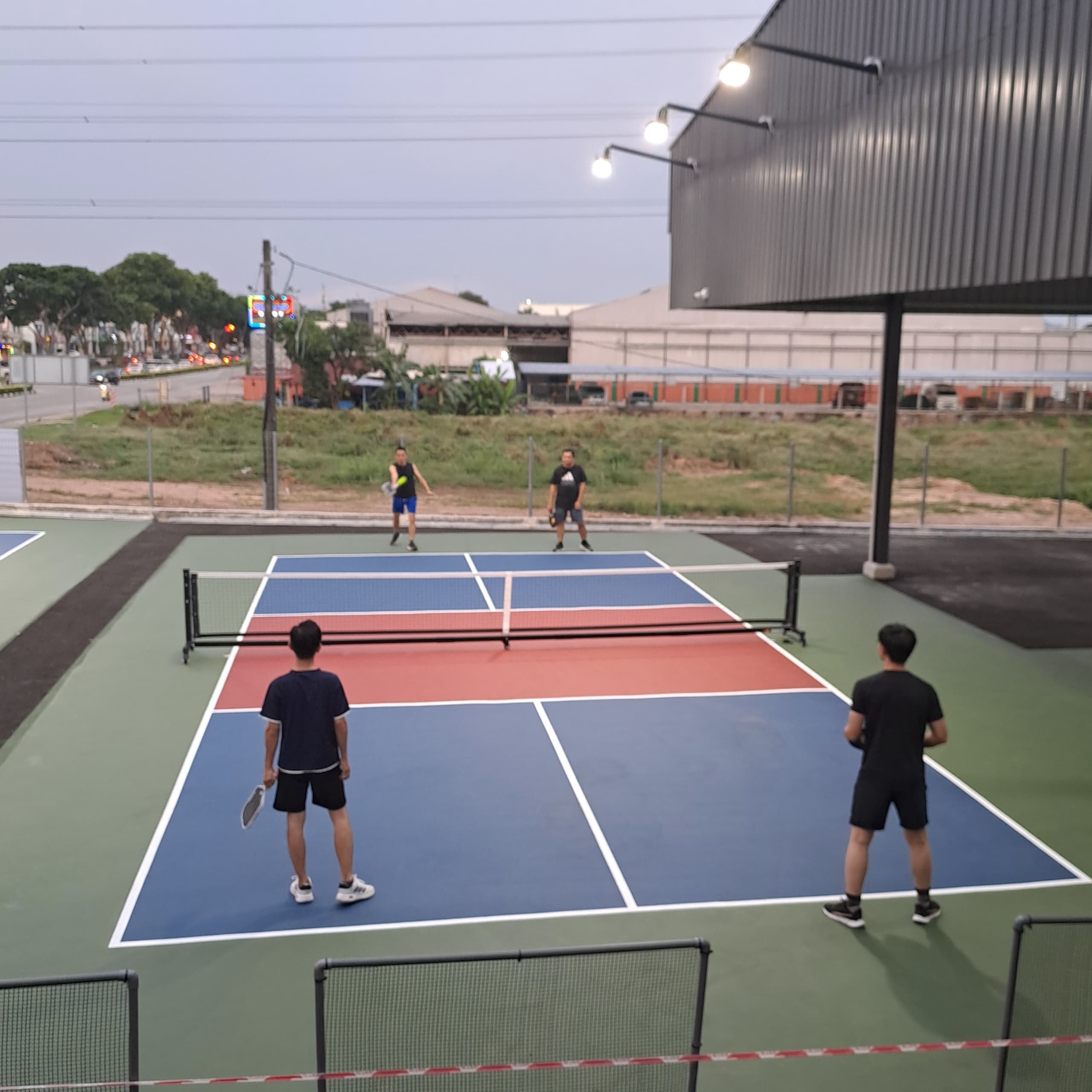Hotshots Social Club - Photo 2