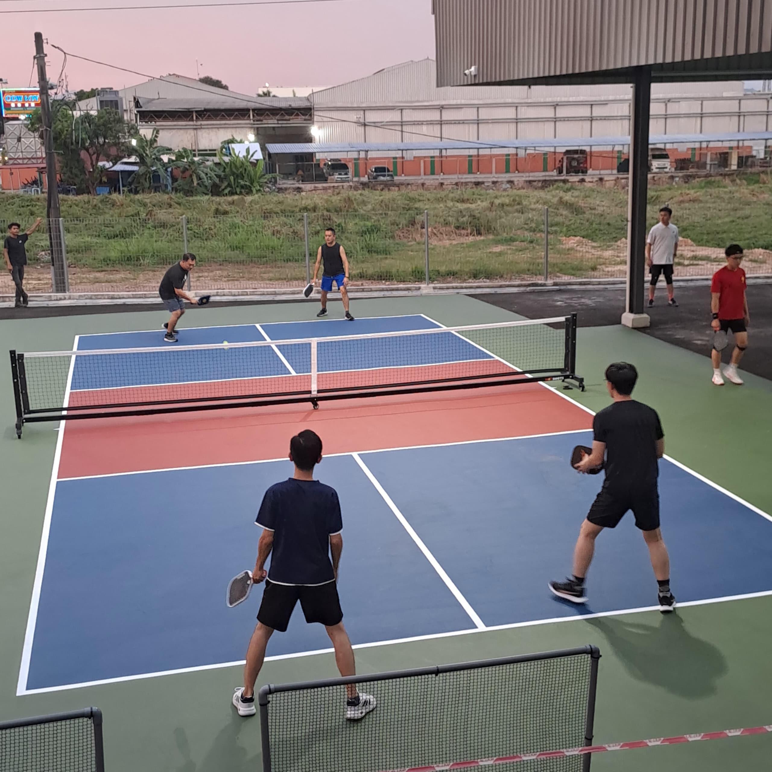 Hotshots Social Club - Photo 1