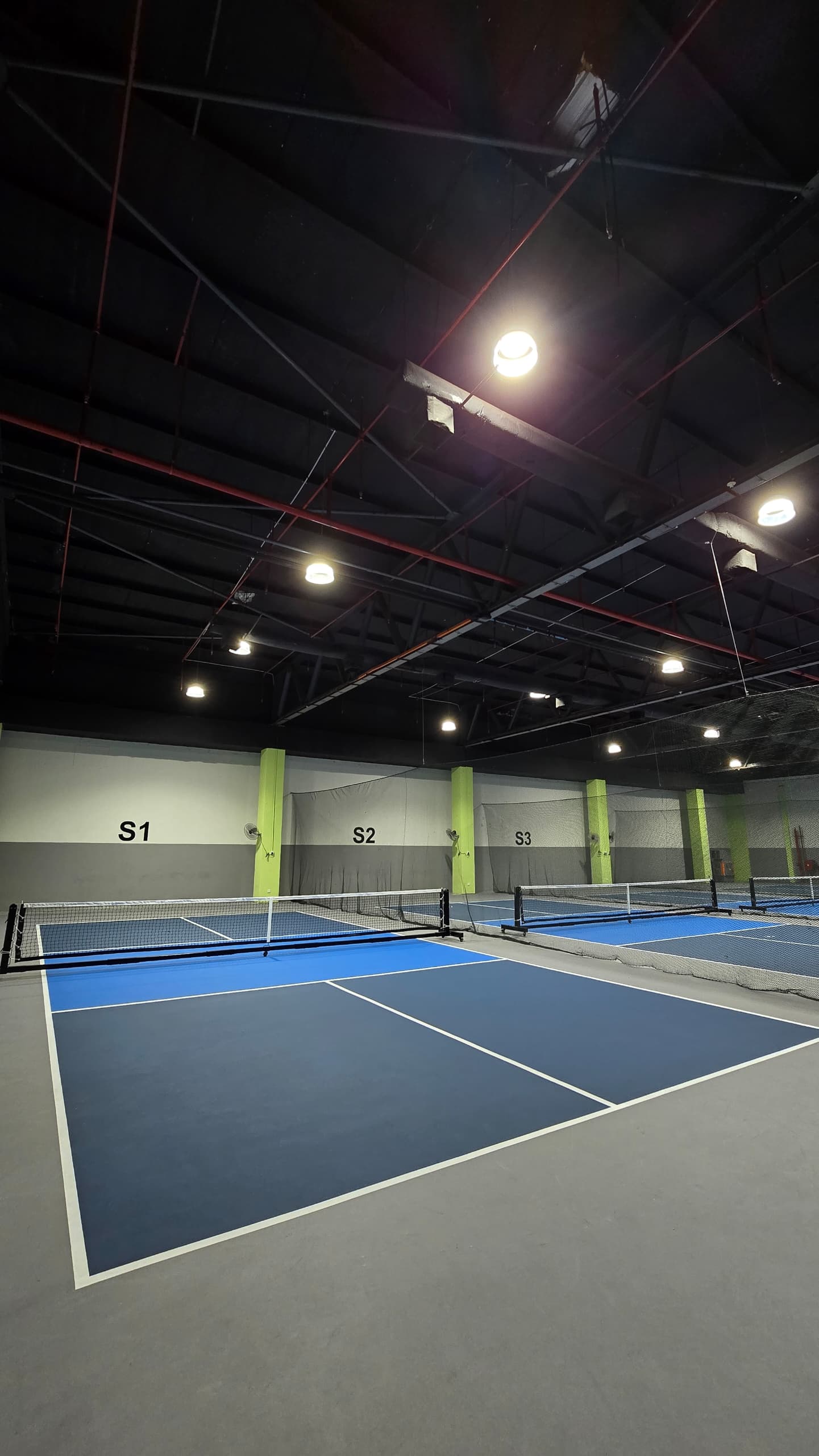 Jom Pikabol Sport Game Center - Photo 9
