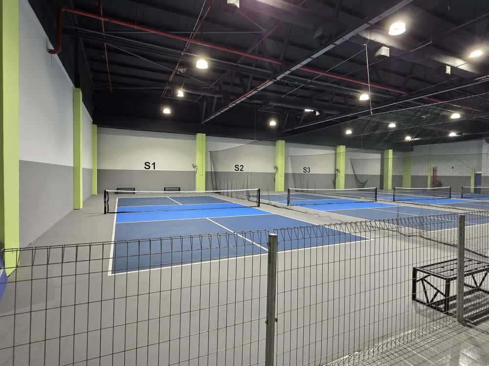 Jom Pikabol Sport Game Center - Photo 4