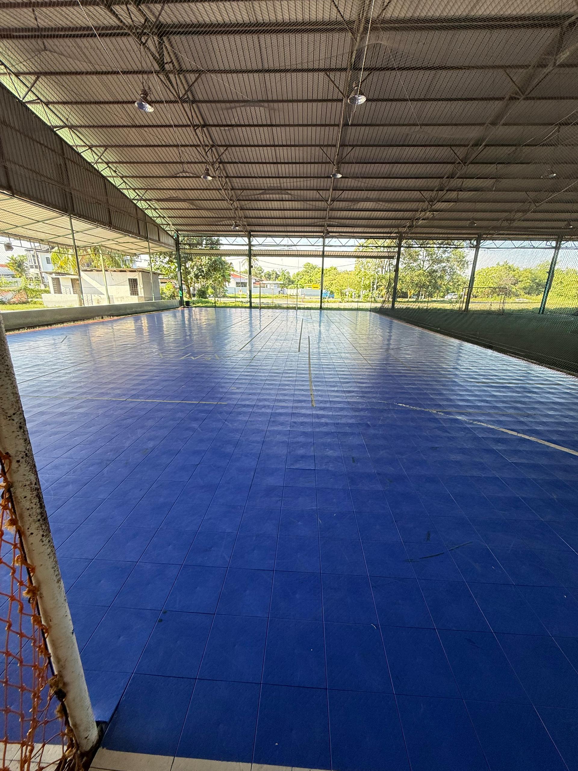 Bro's Sports Arena - Photo 5