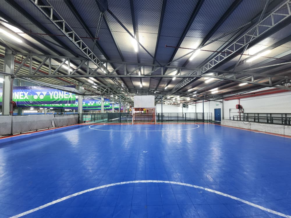 KBC Sports Arena - Photo 9