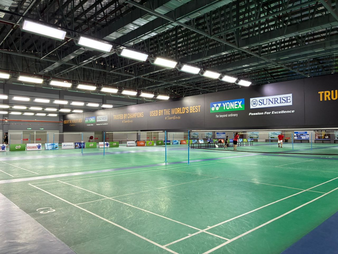 Tops Arena Empire - Photo 2